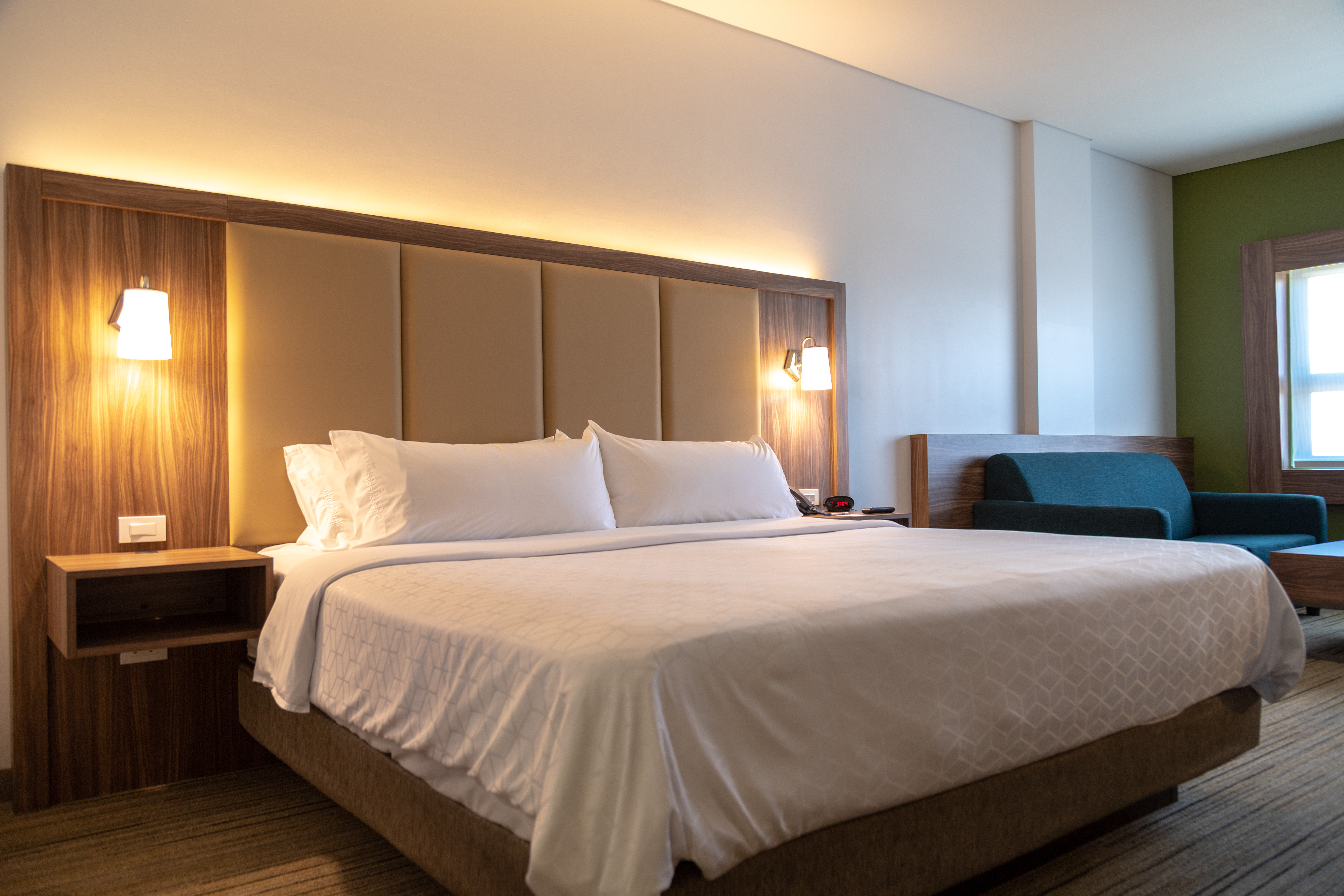 Holiday Inn Express And Suites Ensenada Centro 6/36