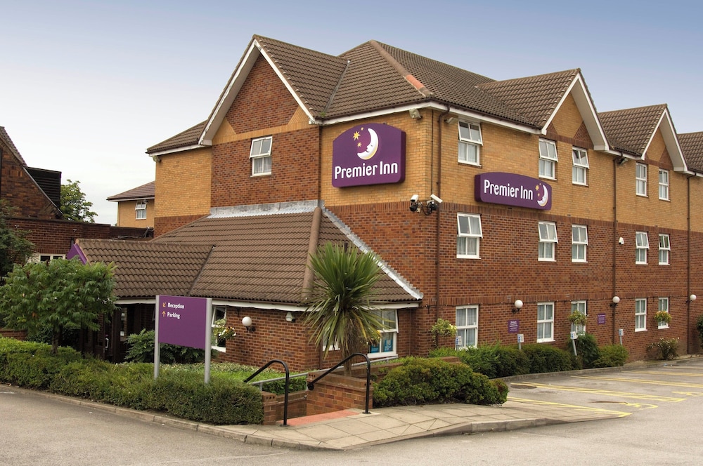 Premier Inn Rotherham East (M18/M1) 7/41
