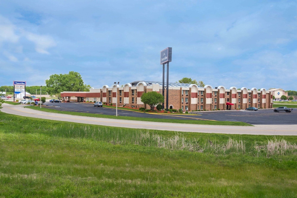 Americinn By Wyndham Janesville 49/57