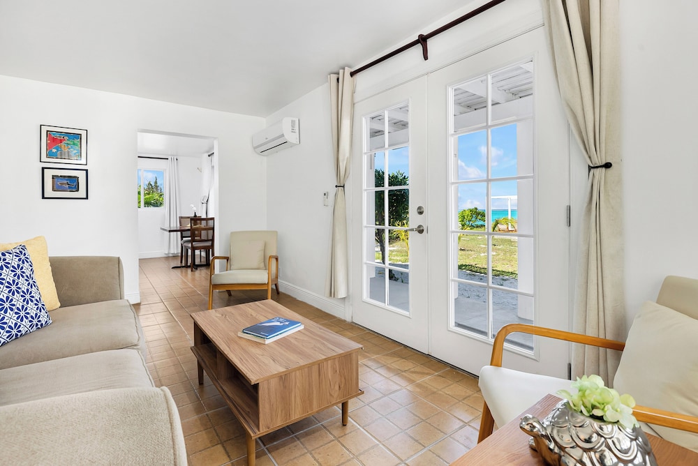 Pelican Beach Hotel 28/50