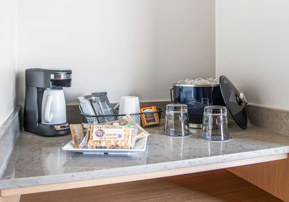 Hyatt Place Newark/Silicon Valley 30/64