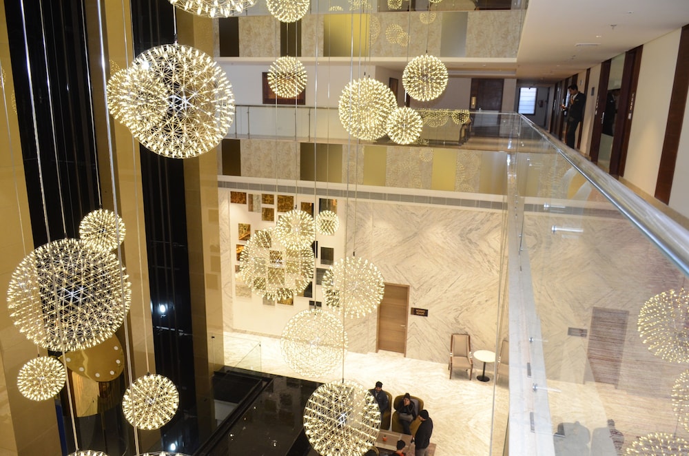 Viraj Sarovar Portico Jammu 24/48