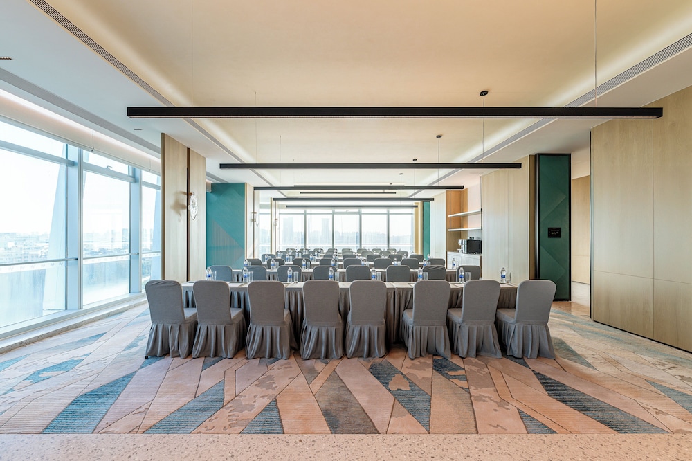 EVEN Hotel Guangzhou Baiyun Station by IHG 43/50