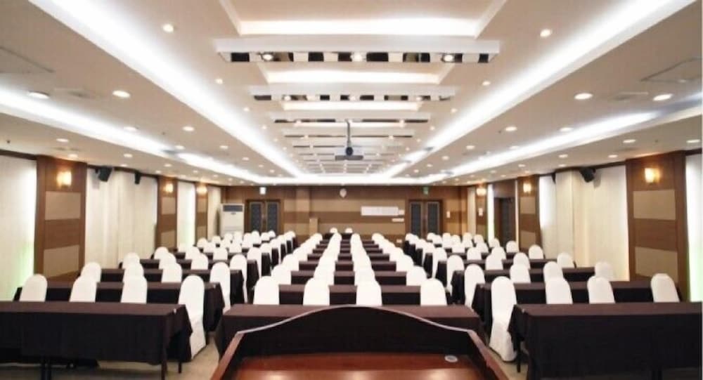 SUANBO SANGNOK Hotel 23/27
