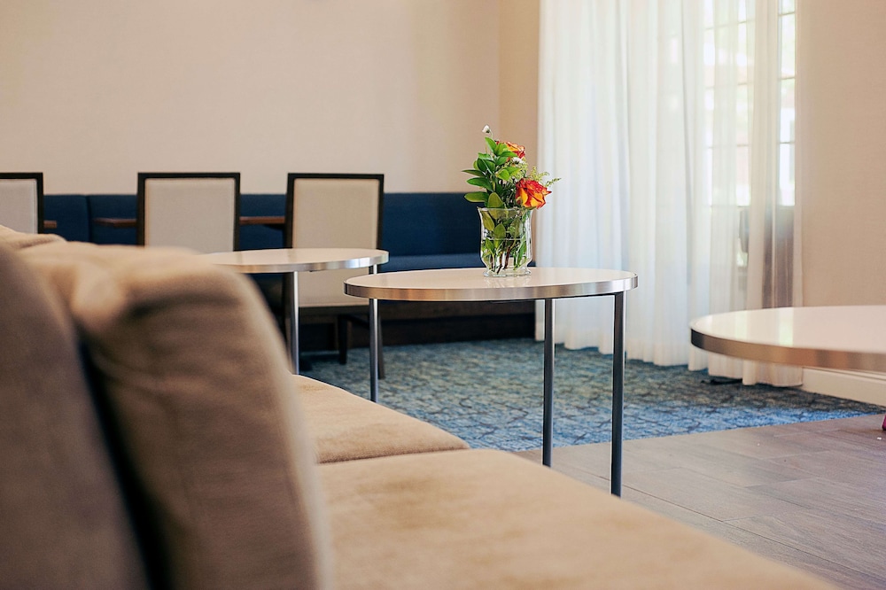 Homewood Suites by Hilton Lexington Fayette Mall 36/45