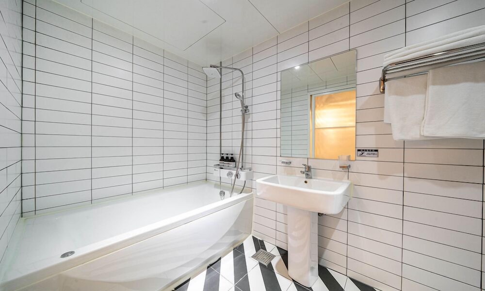 Sintanjin Hotel Box Daejeon 49/50