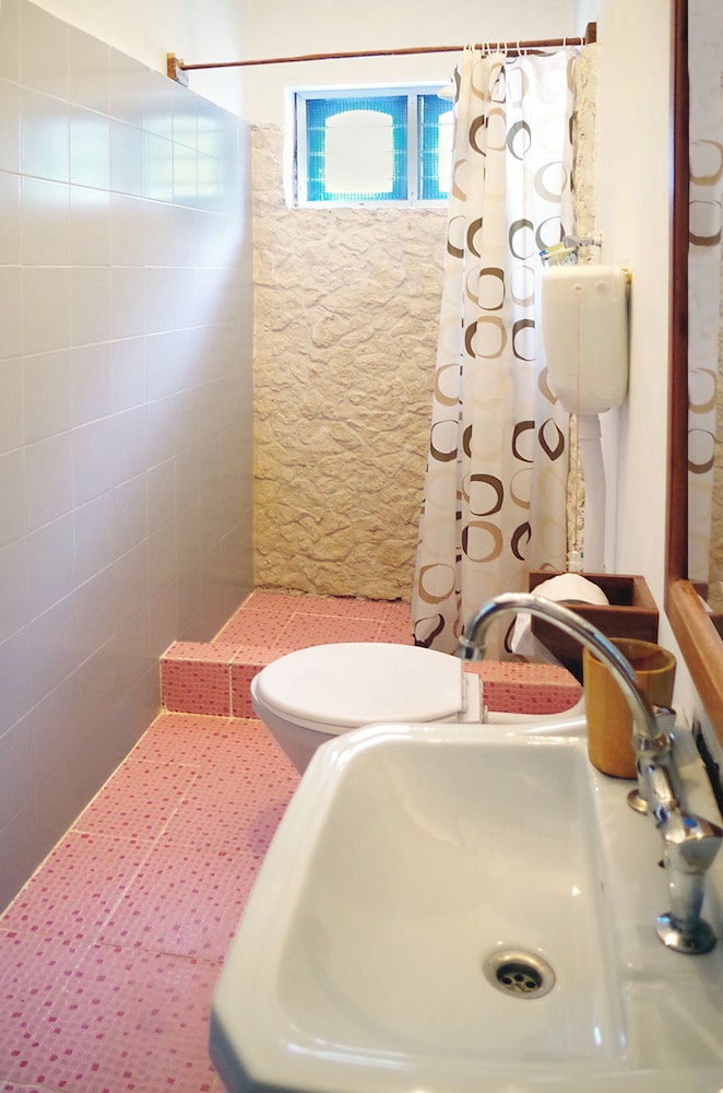 Kimte Beach Lodge 33/34