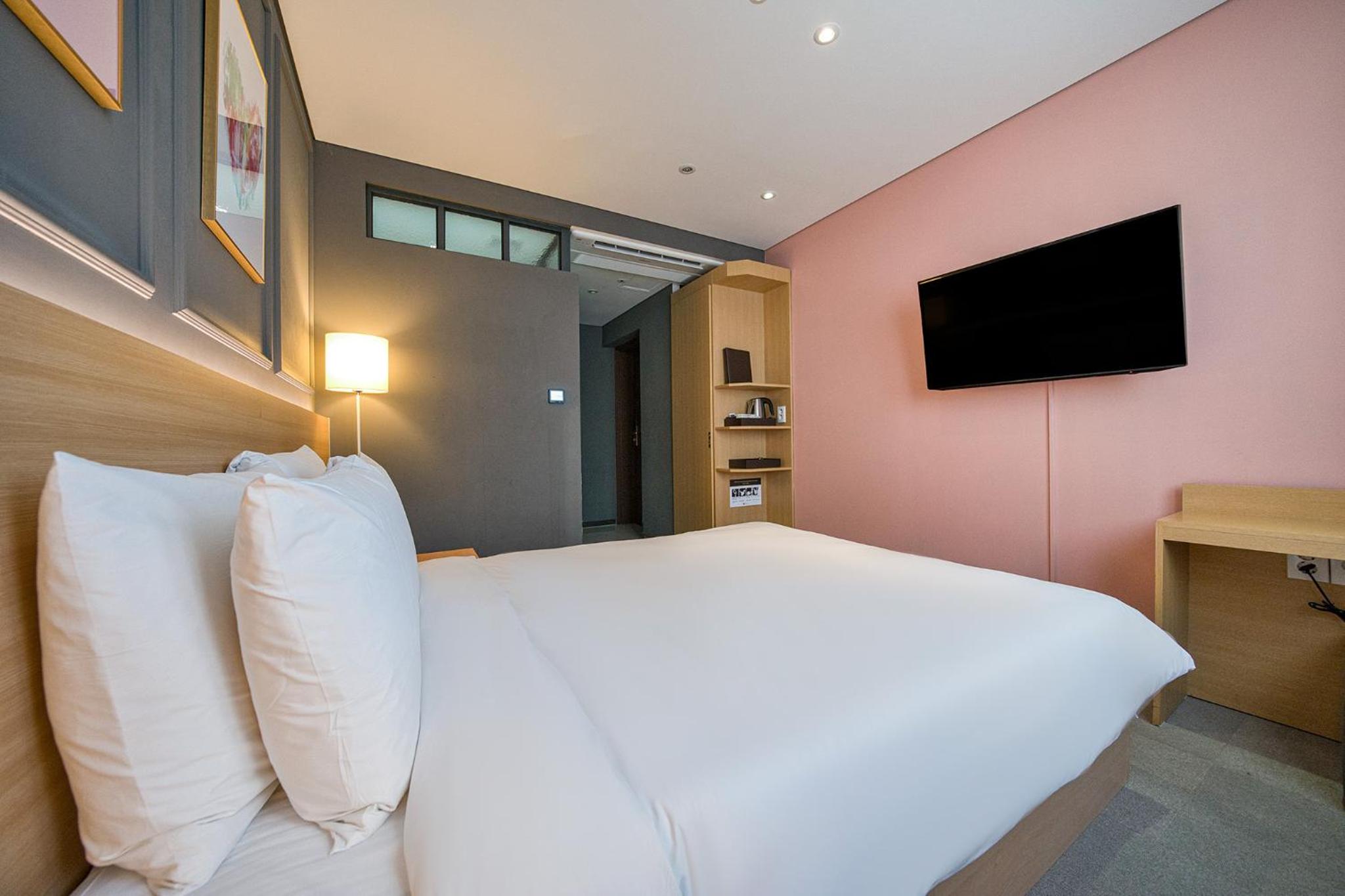 Female Only, Double Bed