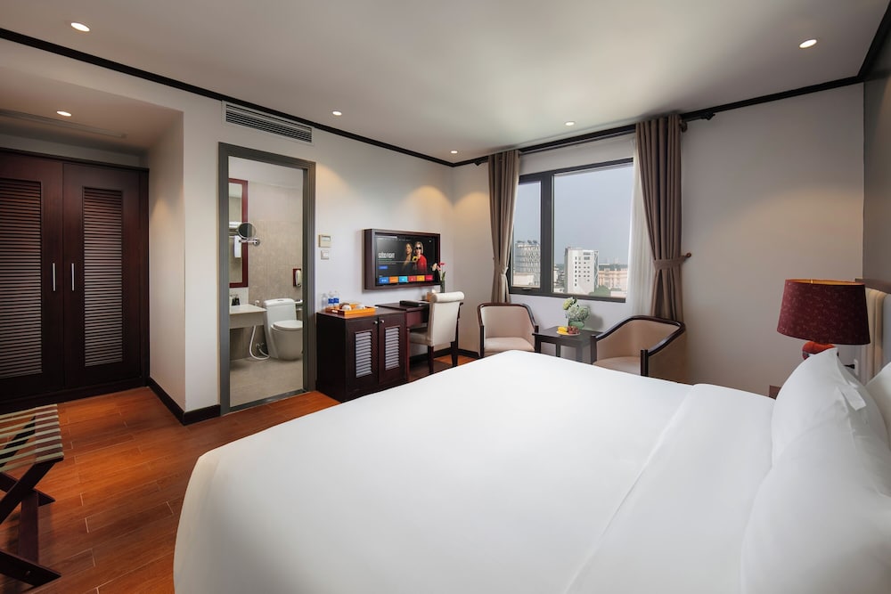 EXECUTIVE, SUITE, CITY VIEW
