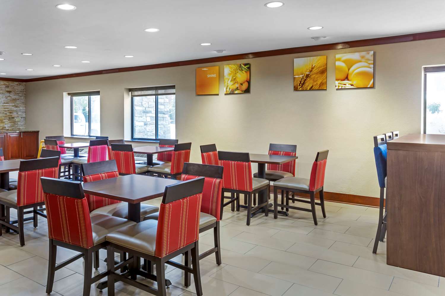 Comfort Inn Hoffman Estates Schaumburg 24/33