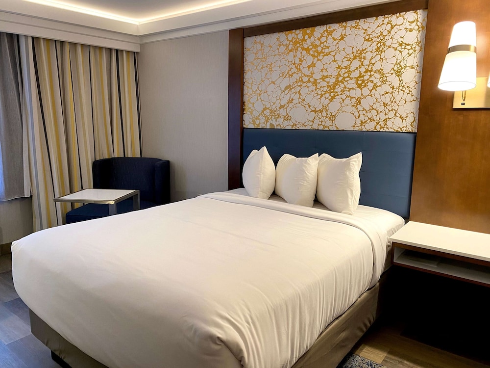 غرفة قياسية بسرير كينج، The Westfield Inn, BW Signature Collection 8/10
