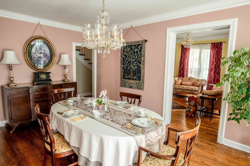 Valparaiso Inn Bed & Breakfast 24/39