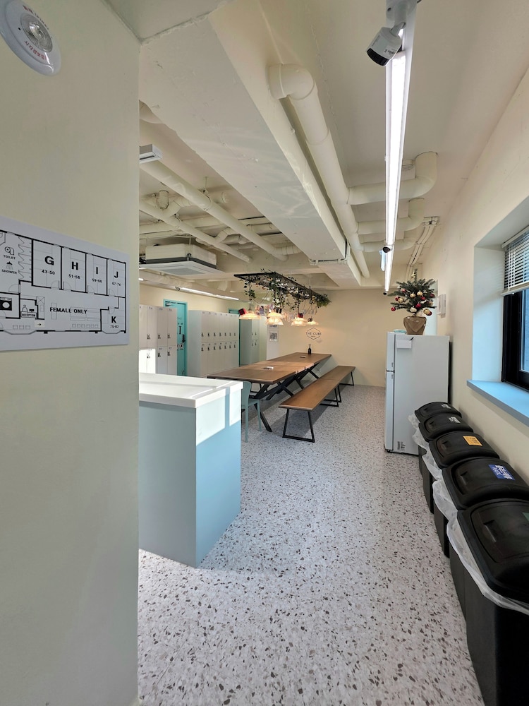 The Cube Hotel - Hostel 60/70