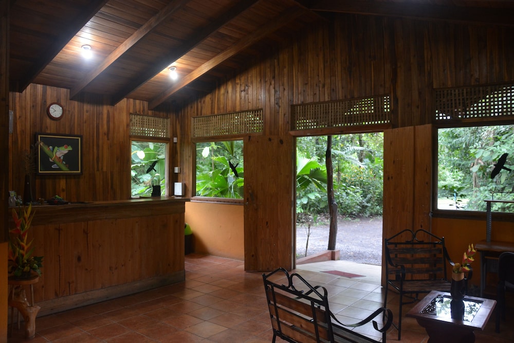 Arenal Oasis 28/50