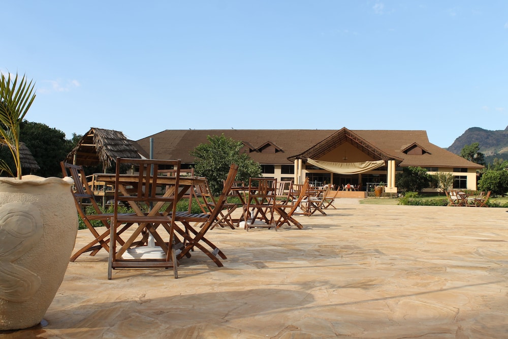 Nashera Hotel 38/42