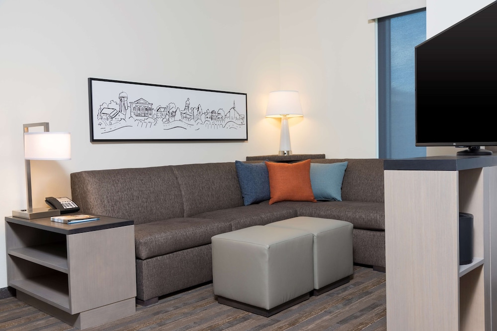 Hyatt House Austin Downtown 45/68