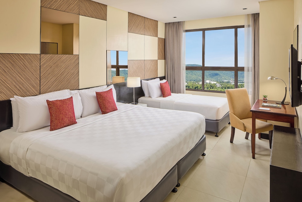 Summit Hotel Tacloban 21/63