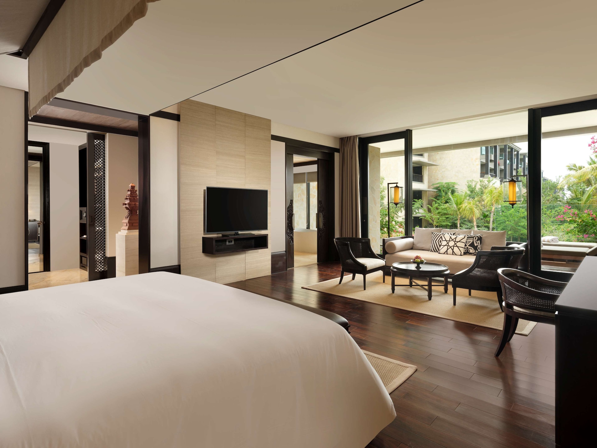 1 BEDROOM, JUNIOR SUITE, OCEAN FRONT, GARDEN VIEW, PRIVATE POOL