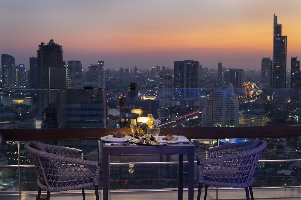 Mode Sathorn Hotel 70/73