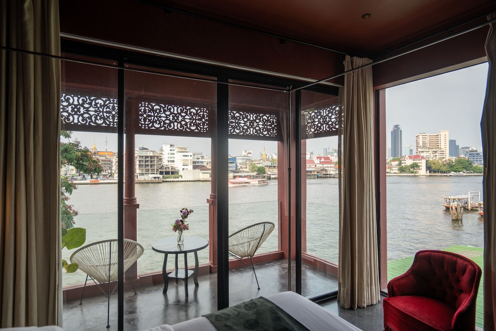 Amdaeng Bangkok Riverside Hotel 57/75