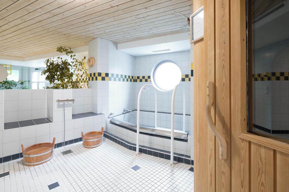 Parkhotel Schoenegg 26/50