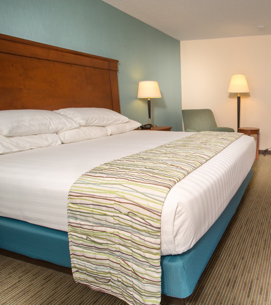 Drury Inn & Suites Cape Girardeau 12/50
