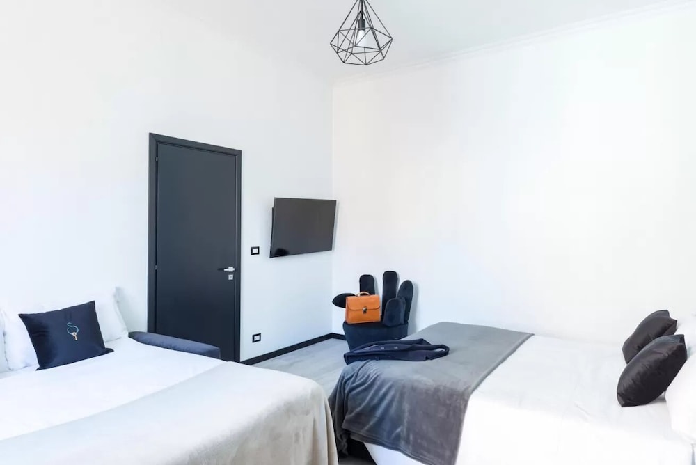 The Regal Suite 14/50
