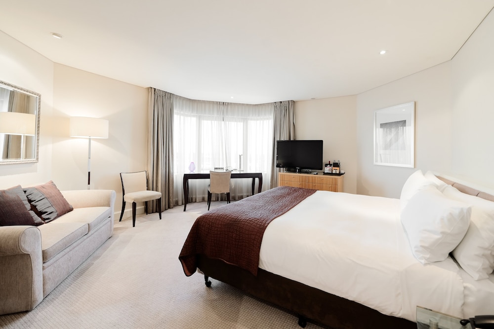 Intercontinental Adelaide 20/82