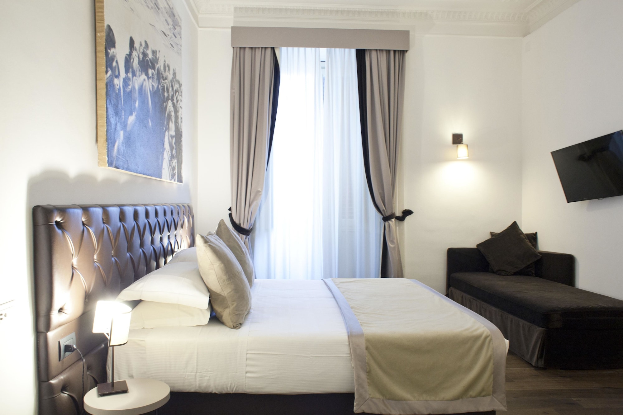 DELUXE, SUITE, CITY VIEW