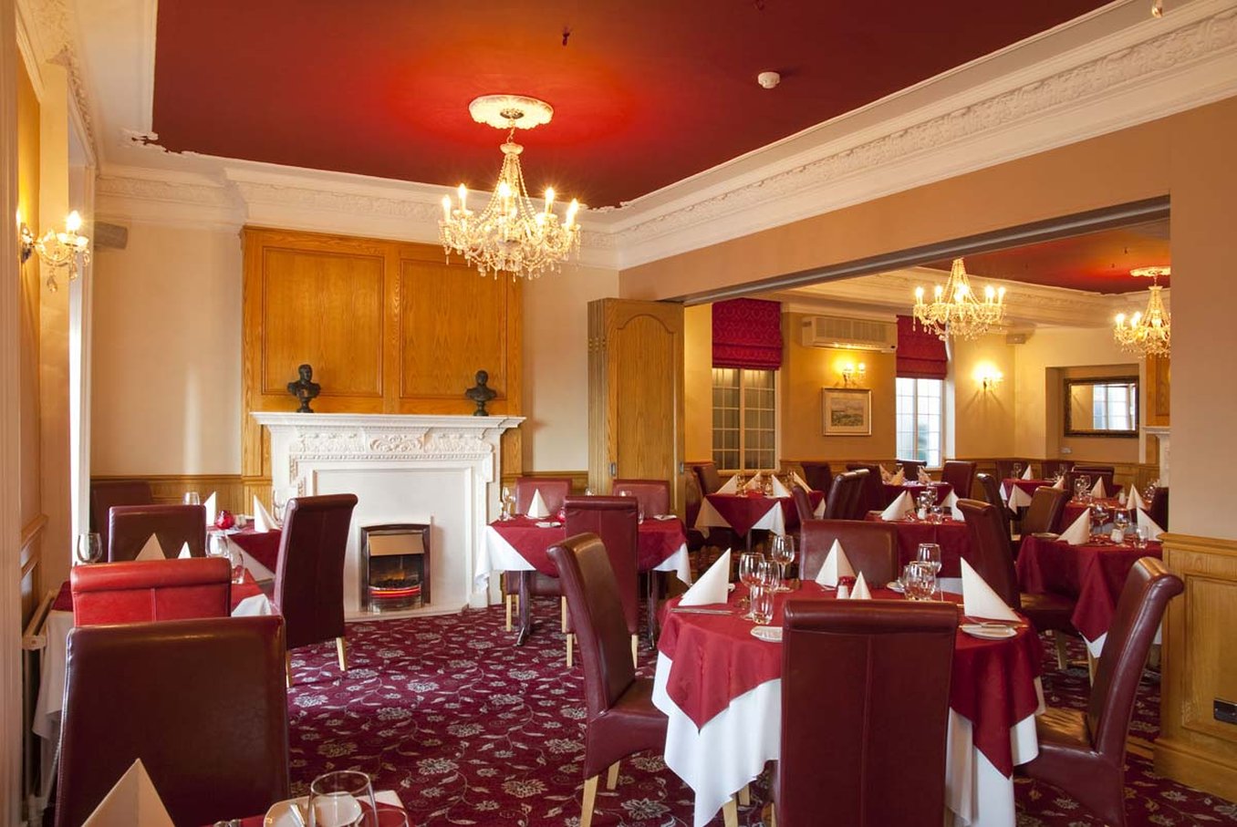 Royal Hotel 25/34