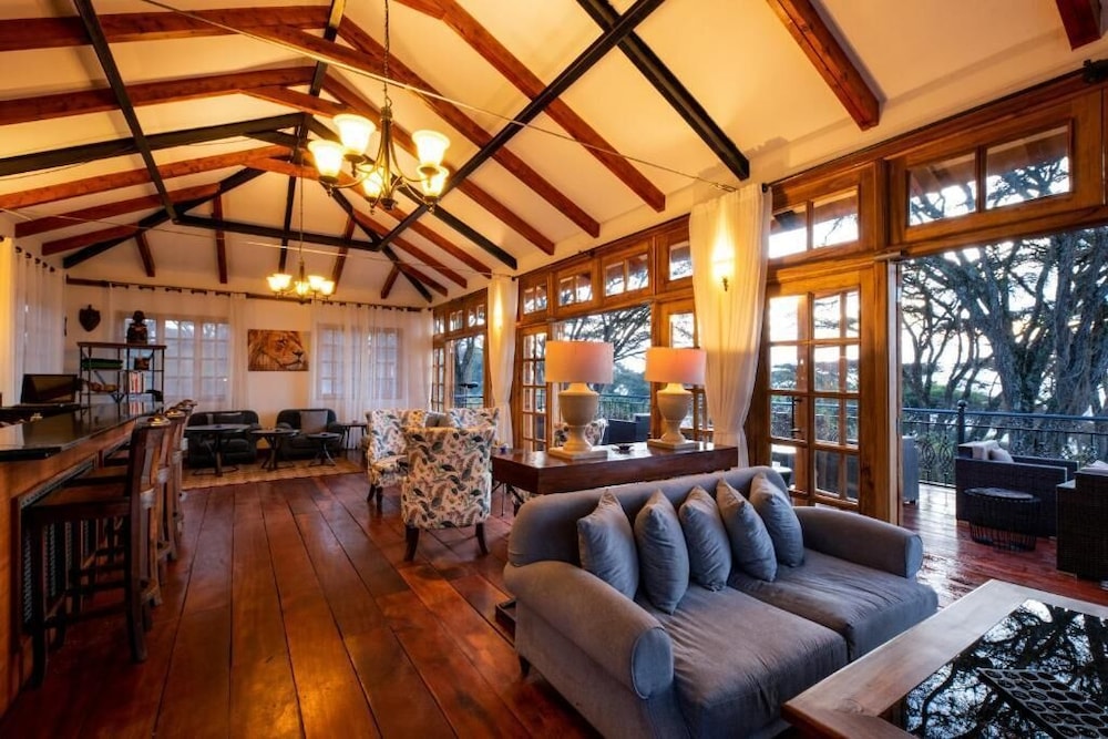 Karibu Camps and Lodges Lions Paw Ngorongoro 42/68