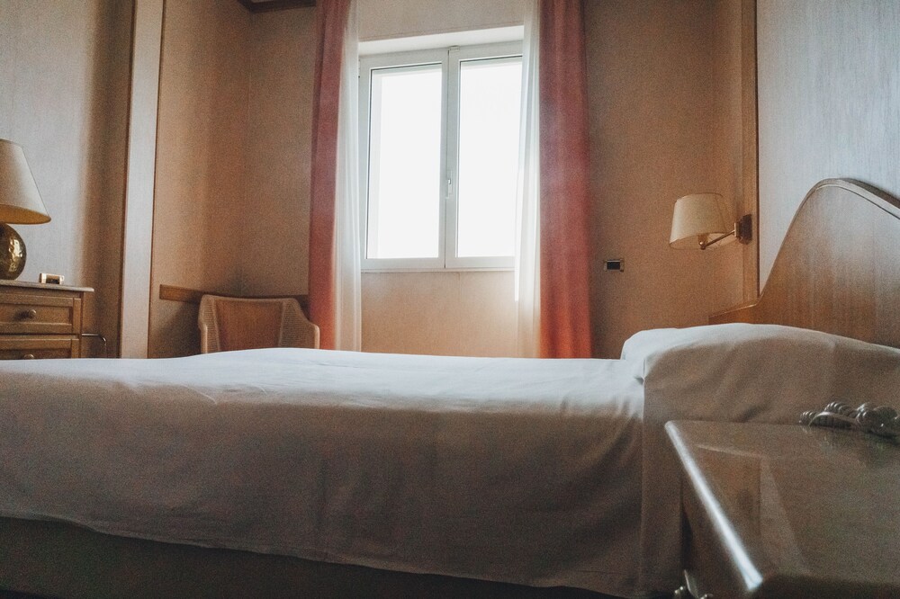 Hotel Bobby Executive 16/50
