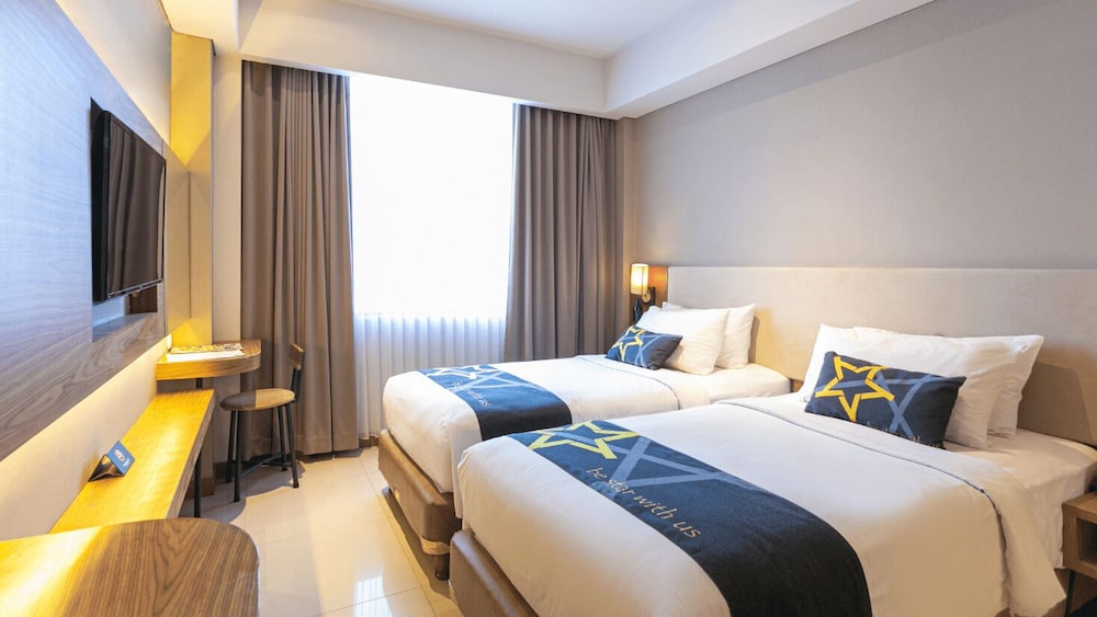 Yellow Star Hotel Gejayan 18/51