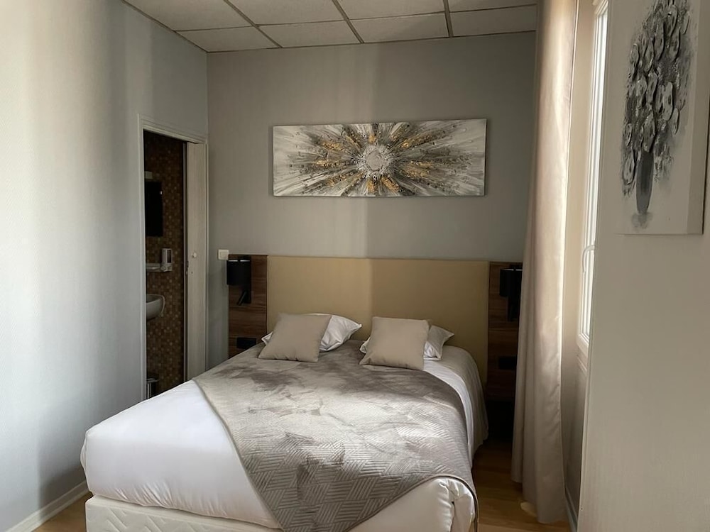 Le Rochegude Hotel 3/33