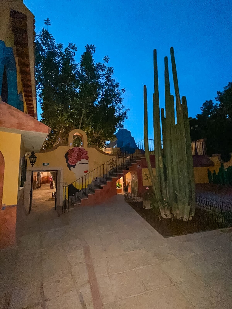 Hotel Boutique Santo Cuervo 48/50