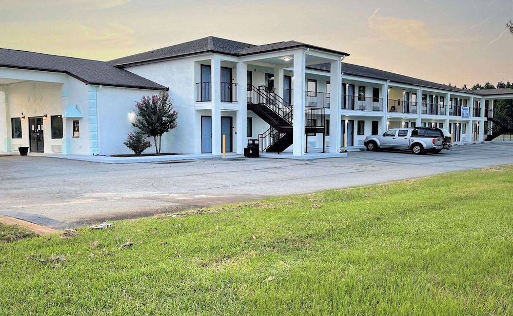 Rodeway Inn Sandersville, GA 4/39