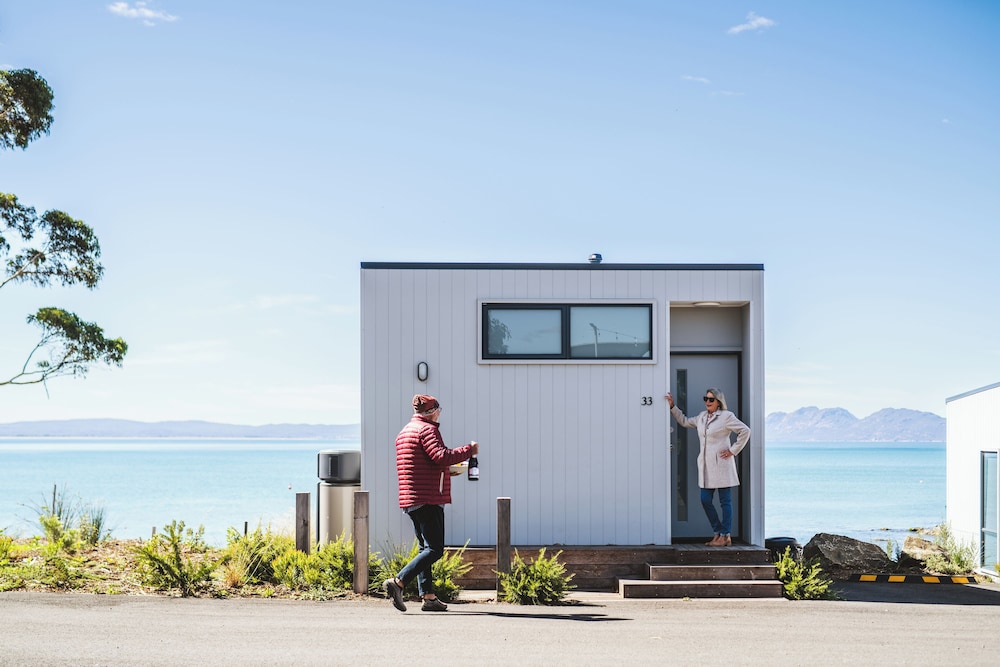 Swansea Beach Chalets 3/49