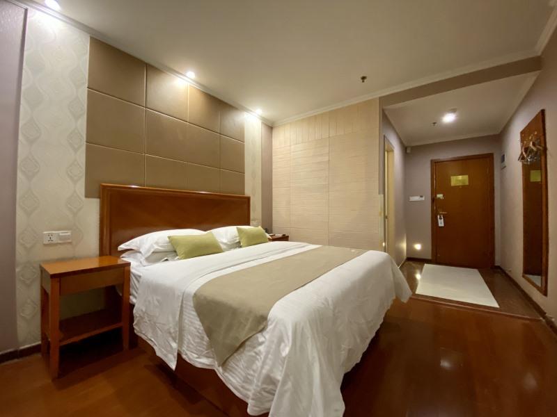 GreenTree Inn Linxi Pingyi Mengyang Road Express Hotel 21/37