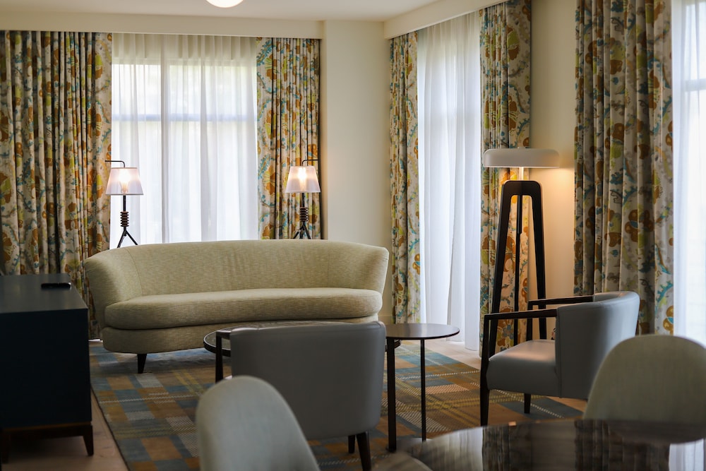 Canopy By Hilton Charlotte Southpark 32/48