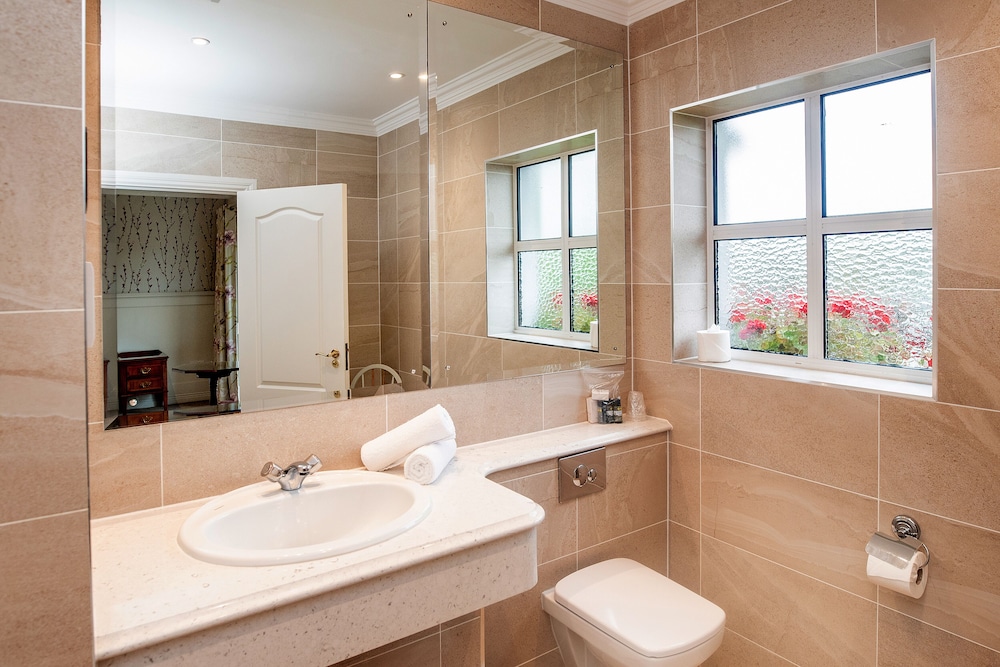 Whitford House Hotel 49/53