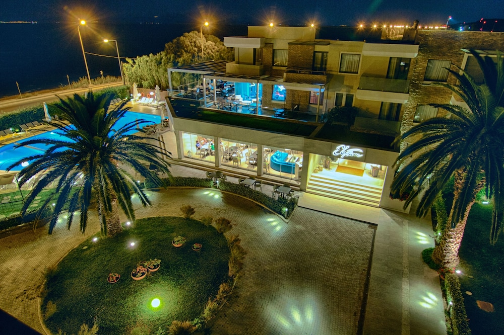 Elysion Hotel 3/43
