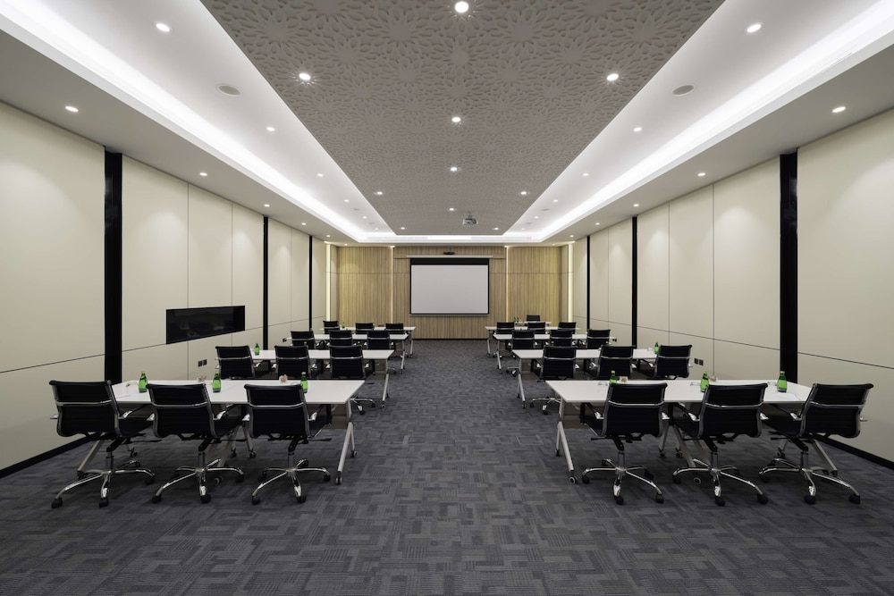 فندق راديسون مطار الرياض(Radisson Riyadh Airport) 52/64