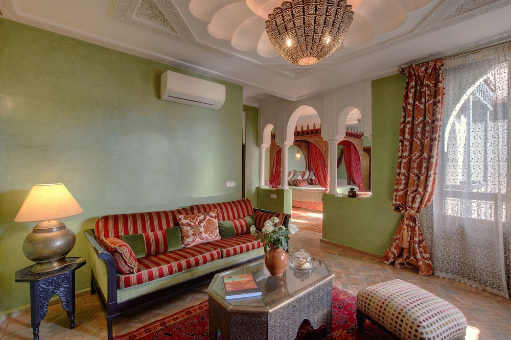 Riad Kheirredine 51/69