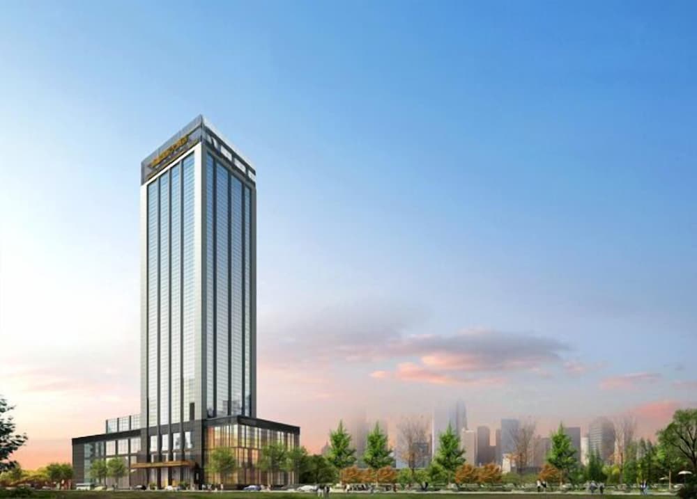 Yinxin Century Hotel 1/25