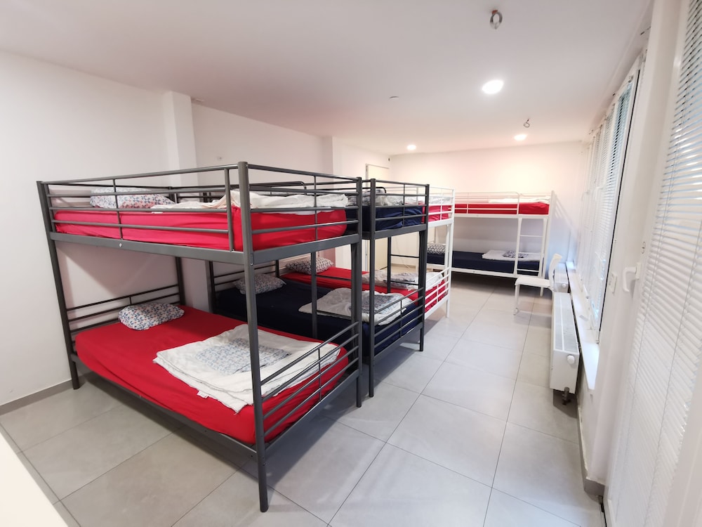 Simbol Rooms 17/41
