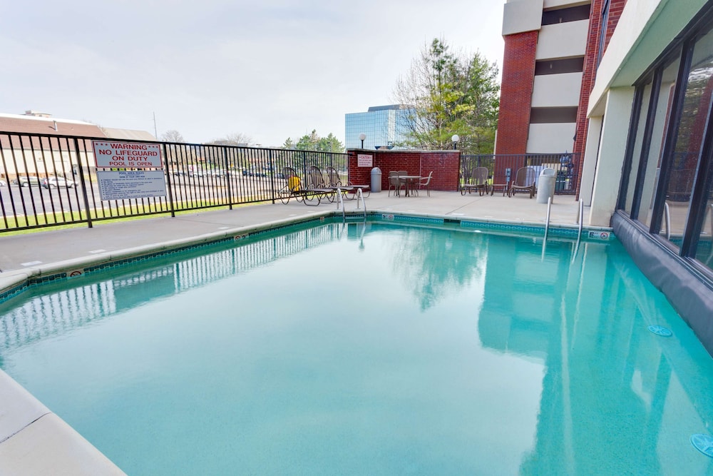 Drury Inn Suites Kansas City Overland Park 28/49
