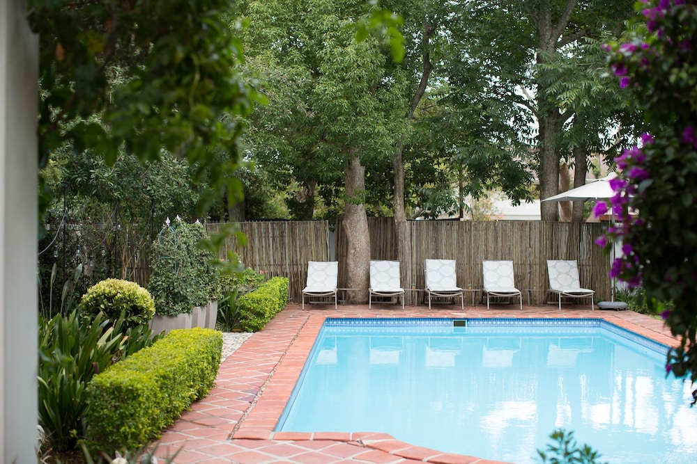 Summerwood Guest House 3/44