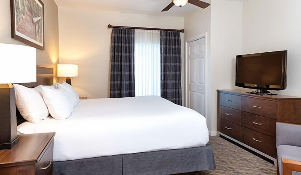 1 BEDROOM, CONDO