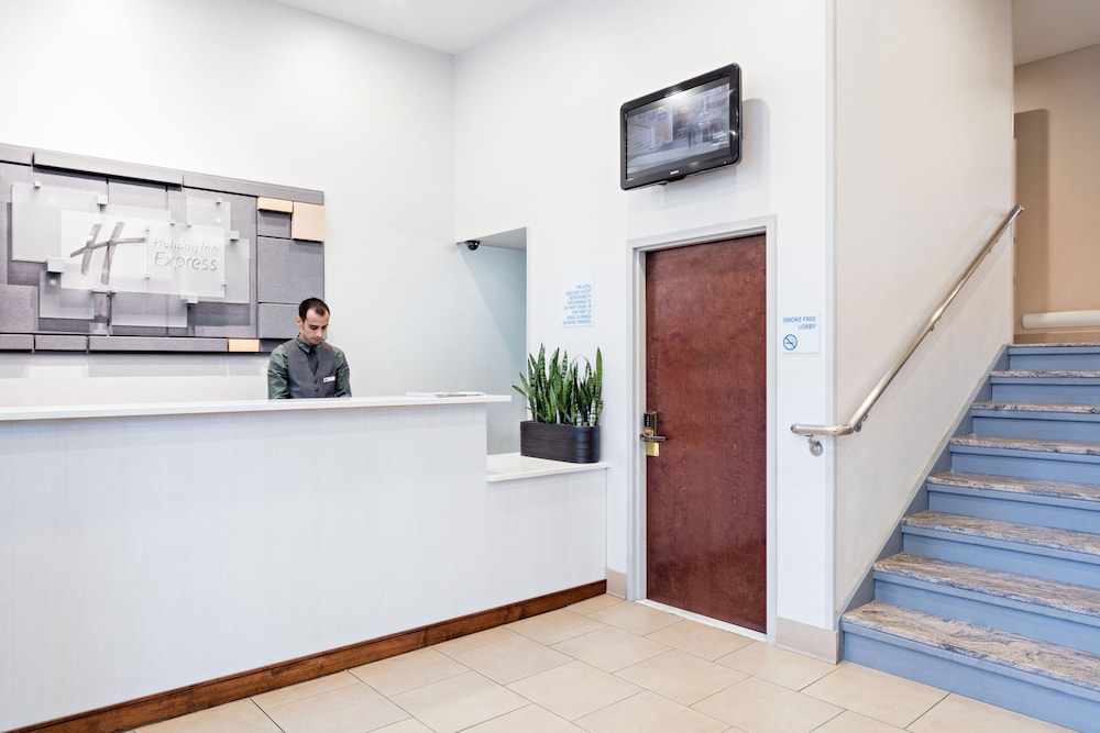 Holiday Inn Express Brooklyn 4/29