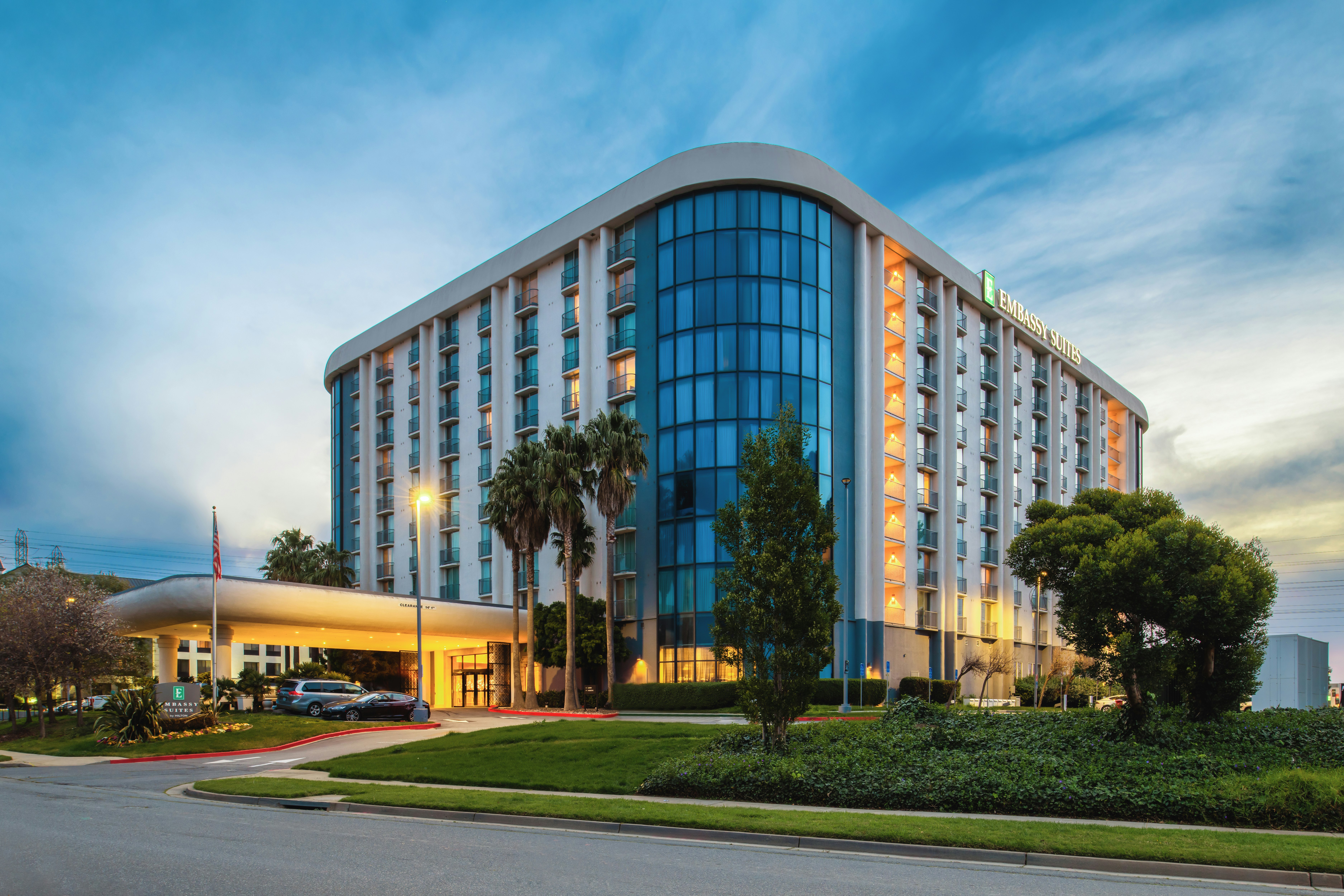 Embassy Suites by Hilton San Francisco Airport Oyster Point 3/36